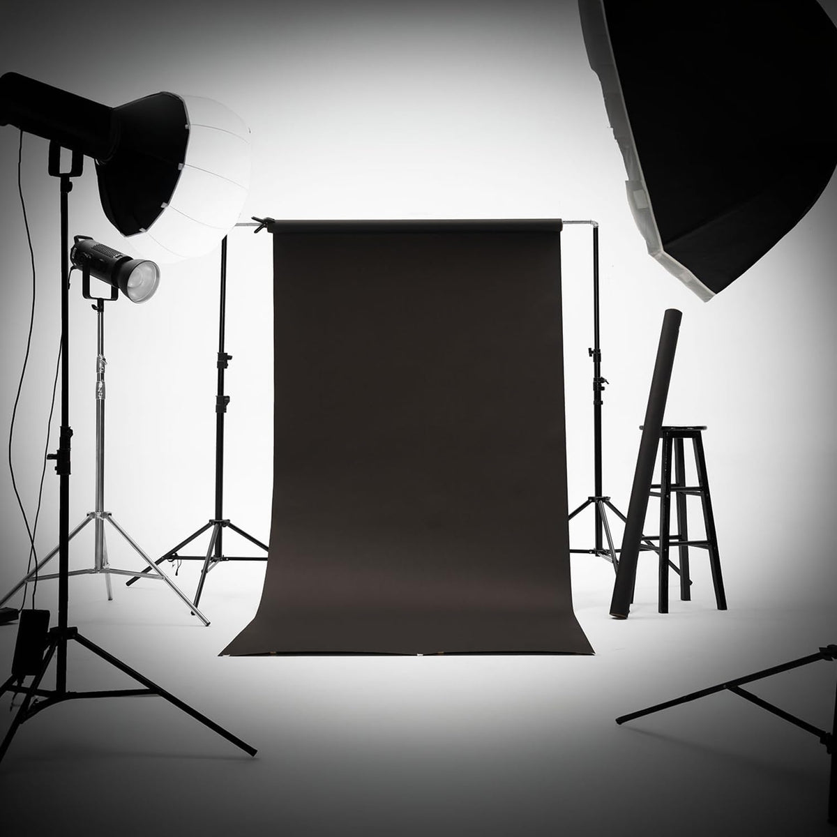 Kate Seamless Paper Backdrop Black Seamless Backdrop Paper Rolls (106.8''x32.8' Jet)