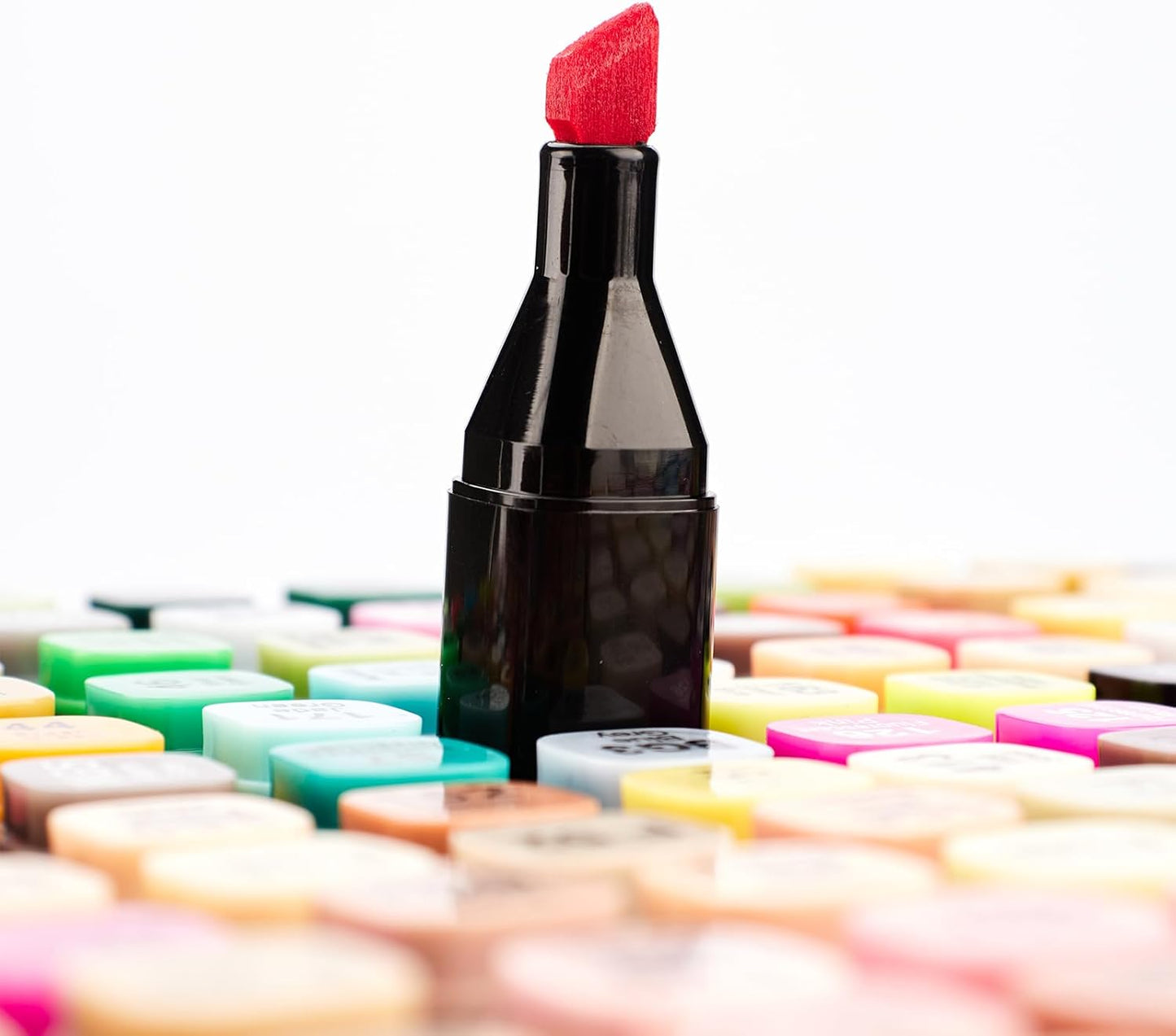 120 Colors Alcohol Markers - Dual Tip Permanent Art Markers Set for Coloring Drawing Painting, Fine and Chisel Tip Alcohol Based Pens with Organizing Case for Adult Artists