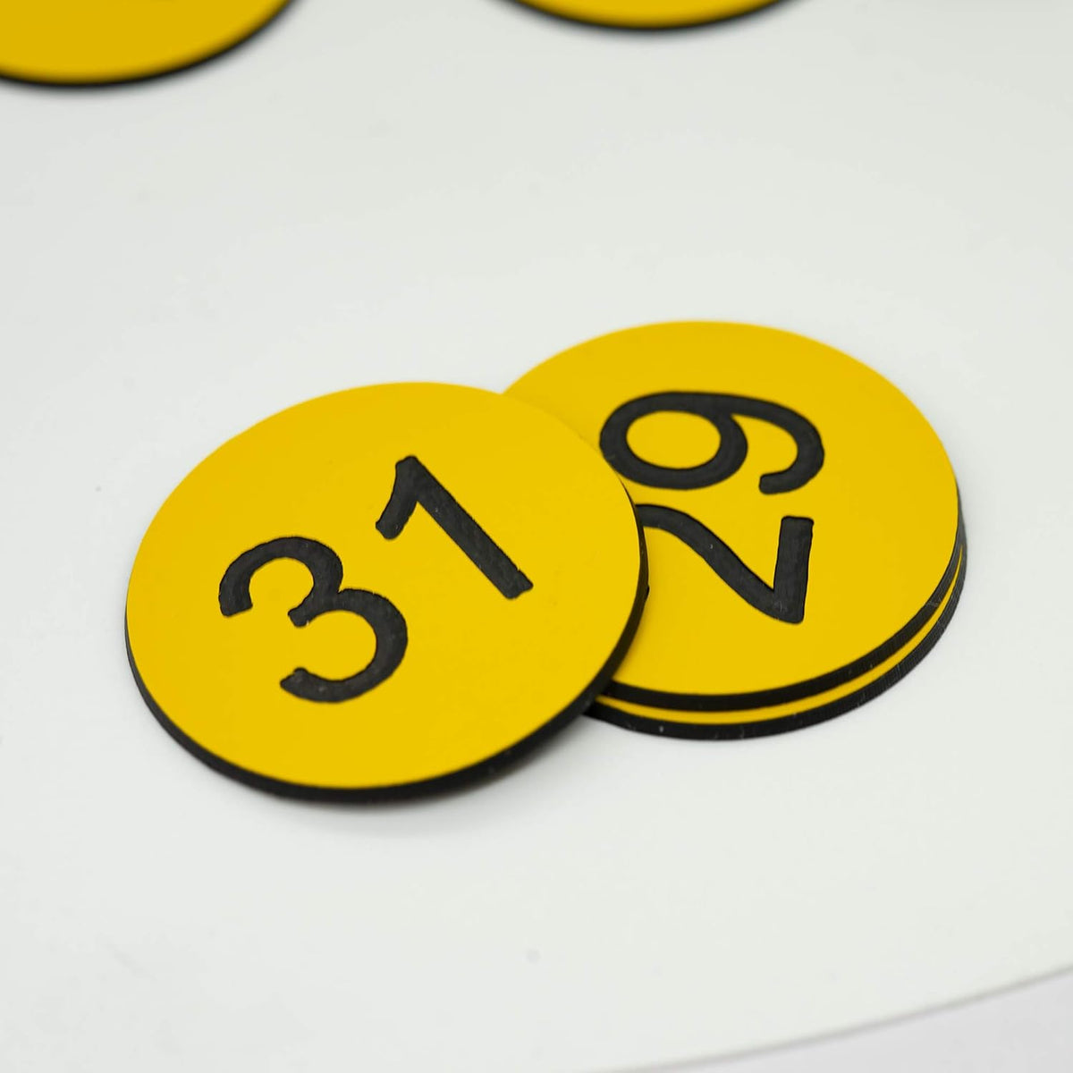 StayMax Plastic Number Tags Engraved Numbered Tags Without Hole (1-100, Yellow)