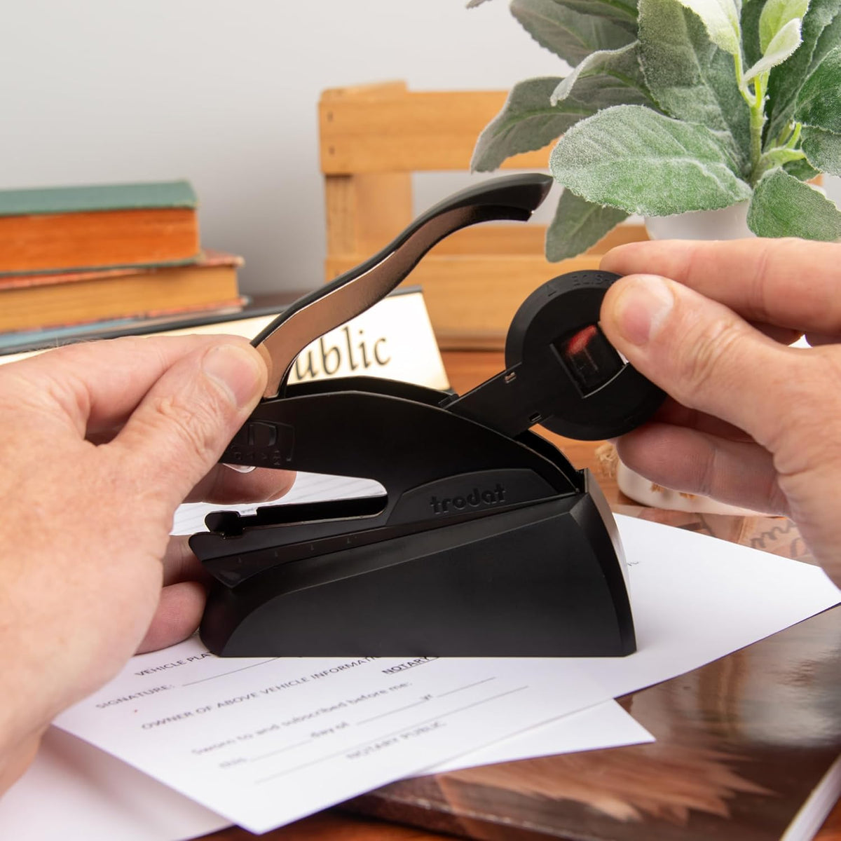 Puerto Rico Round Notary Embosser | Official State Embosser | Official Seals | Meets State Specifications (Puerto Rico, Round Embosser)