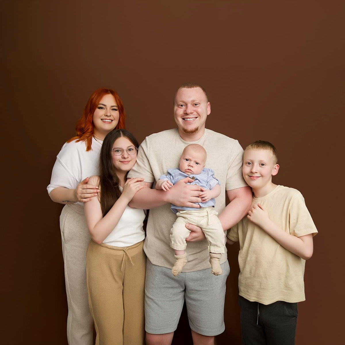 Kate Seamless Paper Backdrop Brown Seamless Backdrop Paper Rolls (106.8''x32.8' Coco Brown)