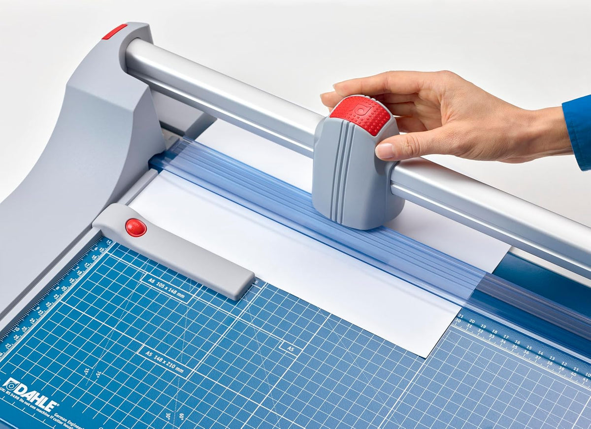 Dahle 440 Premium Rotary Trimmer, 14" Cut Length, 30 Sheet Capacity, Self-Sharpening, Automatic Clamp, German Engineered Paper Cutter