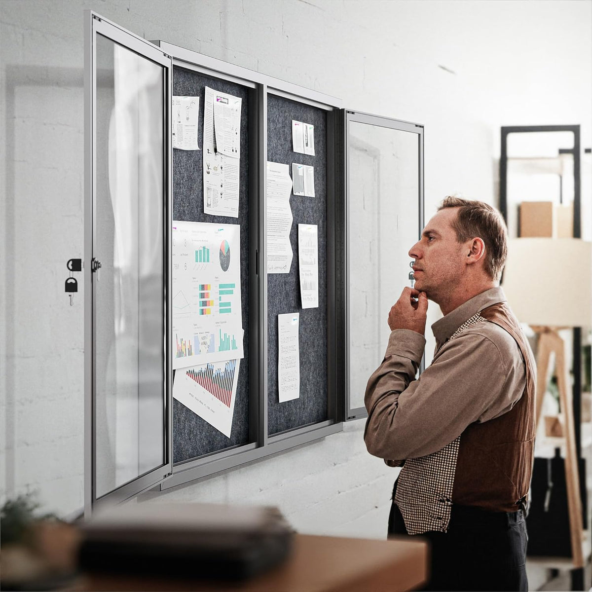48"x36" Lockable Enclosed Bulletin Board, Outdoor Flet Weather-Resistant Aluminum Frame Notice Board, Wall Mounted Display Case Acrylic Doors for School,Office,Silver Frame w/Grey Flet