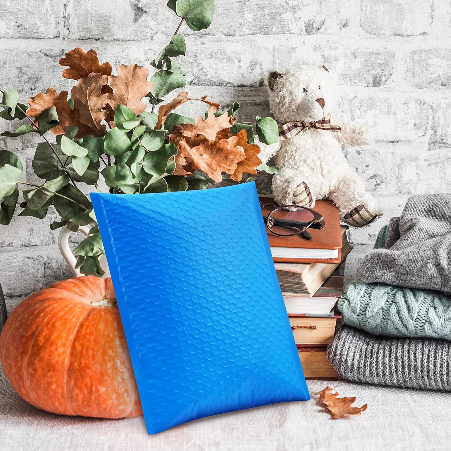 UCGOU Bubble Mailers 8.5x12 Inch Blue 25 Pack Usable Size 8.5x11 Poly Padded Envelopes #2 Medium Mailing Opaque Packaging Postal Self Seal Waterproof Boutique Shipping Bags for Clothes Makeup