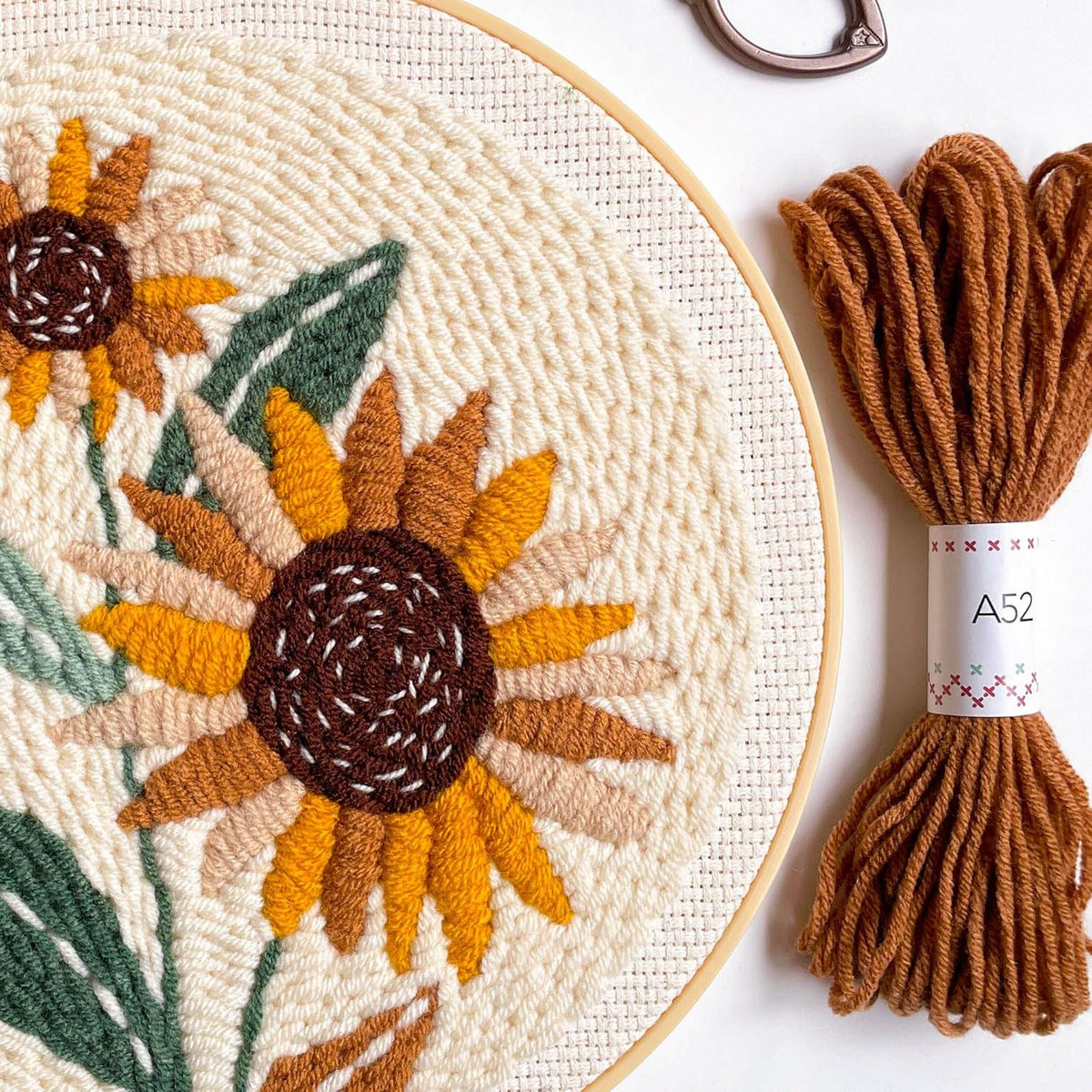Myfelicity Punch Needle kit,Punch Needle Embroidery Kit - DIY Sunflower Design Starter Set with Threads, Fabric, Perfect for Handmade Crafts & Home Decor.